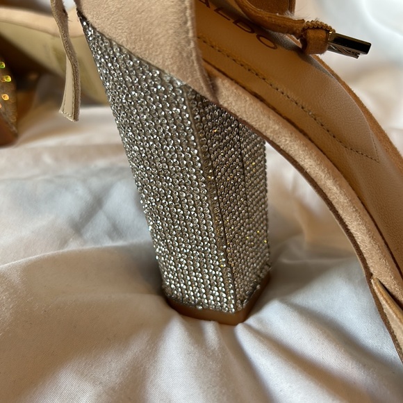 Last Mark Down!! ALDO HEELS TAN with Rhinestones (Bling) size 9 - Picture 10 of 10